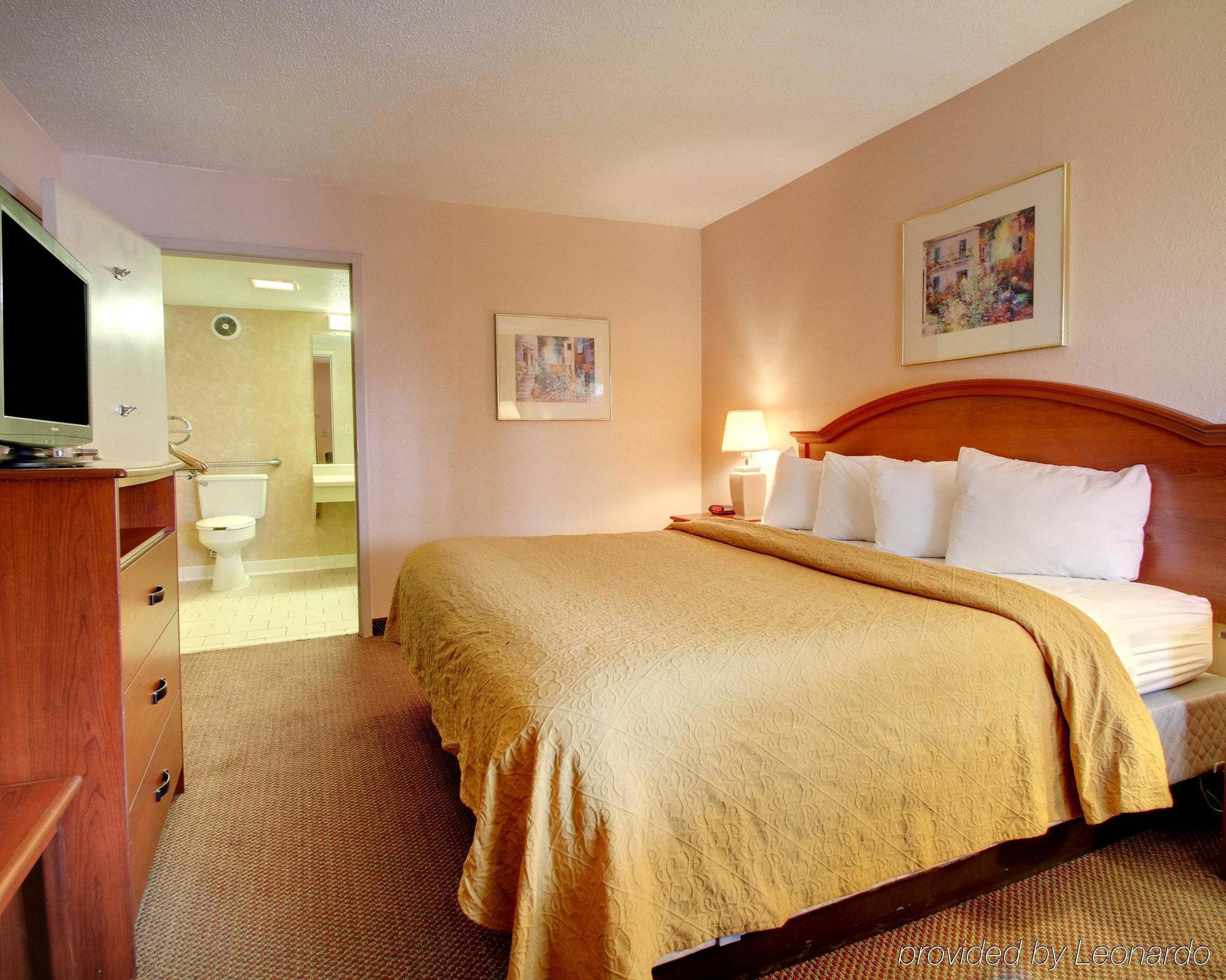 Econo Lodge North 里奇兰 外观 照片